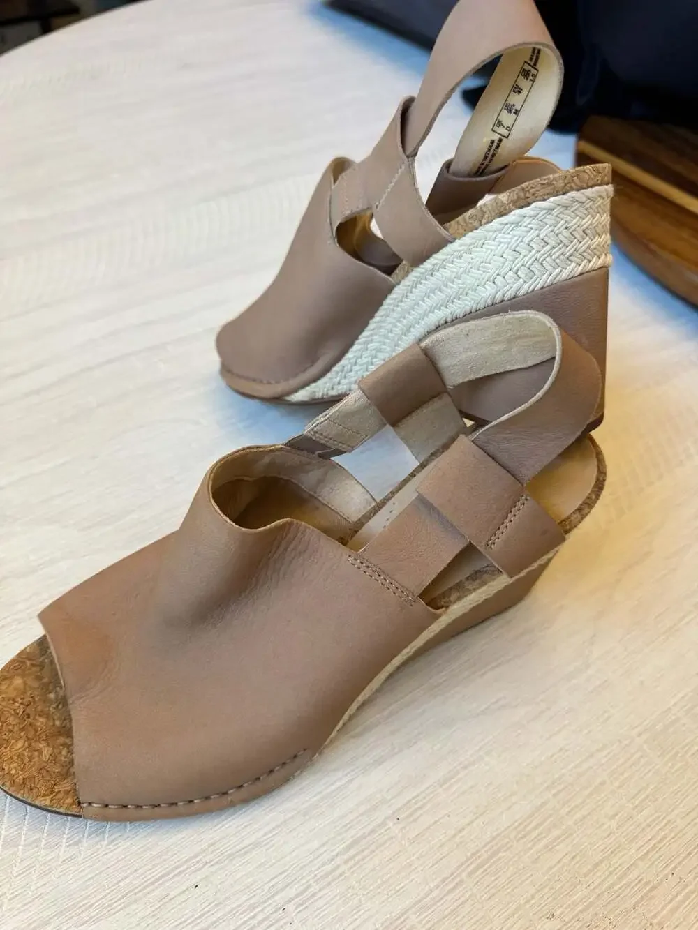 Clarks Tan Leather Wedge Sandals Open Toe Slingback Size 9.5